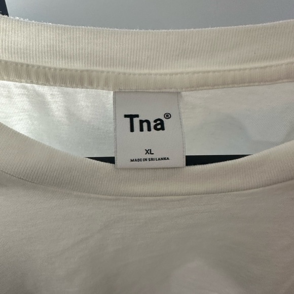 TNA / Aritzia Laid Back T-Shirt - Picture 6 of 7